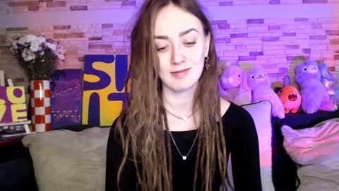 Dalia  online show from 10.22.25