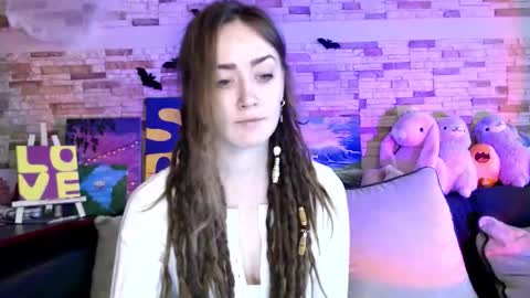 Snapshot of dalia_peach chatting on 11.03.25 Dalia online show from 11.03.25