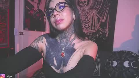 Snapshot of dalia_vorhees chatting on 01.15.26 dalia_vorhees online show from 01.15.26