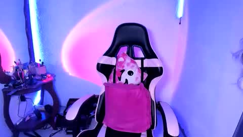 Dalia April online show from 03.13.26