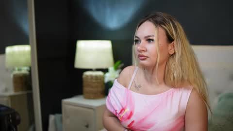 Snapshot of daliamissy chatting on 07.06.26 Dalia online show from 07.06.26