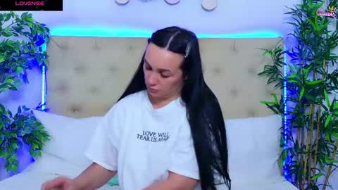 daliyaa_ online show from 07.30.26