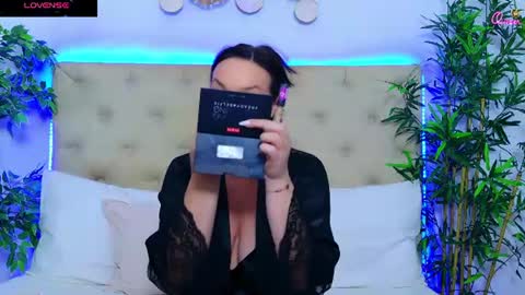 daliyaa_ online show from 08.04.26