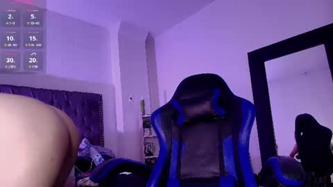 Snapshot of dallas_whitee chatting on 06.15.26 Dallas whitee online show from 06.15.26