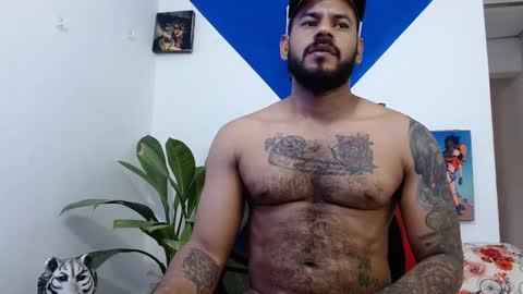 Snapshot of damian64436171 chatting on 01.04.25 damian64436171 online show from 01.04.25