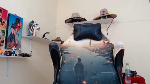 Snapshot of damian64436171 chatting on 09.25.25 damian64436171 online show from 09.25.25