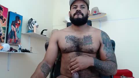 Snapshot of damian64436171 chatting on 10.05.25 damian64436171 online show from 10.05.25