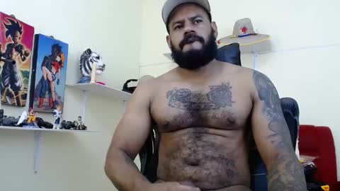 Snapshot of damian64436171 chatting on 10.21.25 damian64436171 online show from 10.21.25