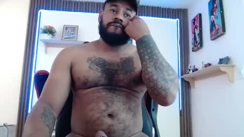 Snapshot of damian64436171 chatting on 05.29.26 damian64436171 online show from 05.29.26