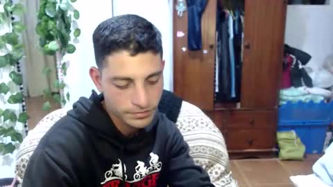 Snapshot of damian_29 chatting on 01.11.26 Damian online show from 01.11.26