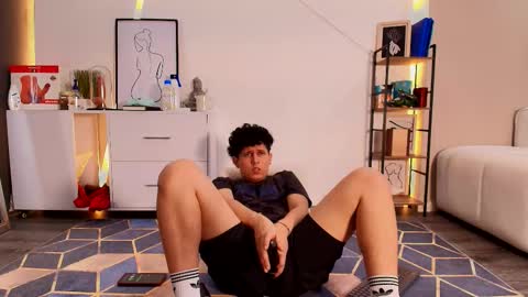 Snapshot of damian_salvatoree chatting on 01.14.26 damian_salvatoree online show from 01.14.26