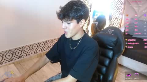 Snapshot of damian_tay chatting on 04.15.26 damian_tay online show from 04.15.26