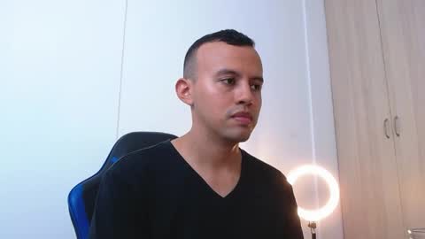 Snapshot of damian_wish chatting on 04.09.26 Damian Wish online show from 04.09.26