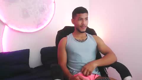 instagram damiannreed. online show from 10.01.25