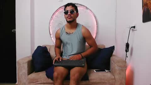 Snapshot of damiann_rees chatting on 06.16.26 instagram damiannreed. online show from 06.16.26