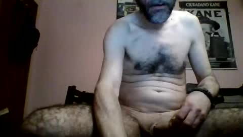 Snapshot of damianour chatting on 05.15.26 damianour online show from 05.15.26