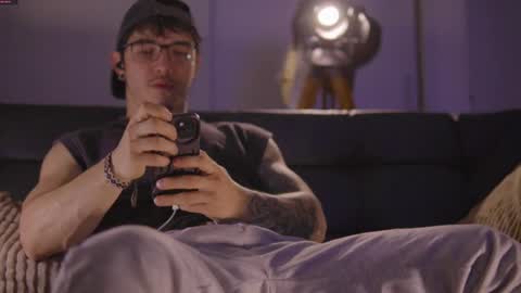 insta damn8   --------  online show from 10.20.25