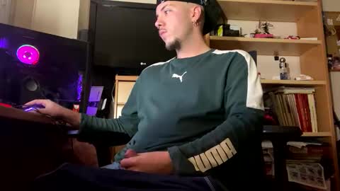 Snapshot of damncore chatting on 11.23.25 damncore online show from 11.23.25