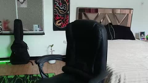 Damon online show from 10.20.25