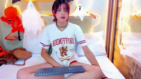 D A N online show from 10.24.25