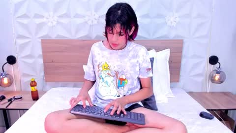 D A N online show from 12.05.25