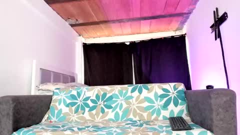 Dayana  online show from 10.30.25