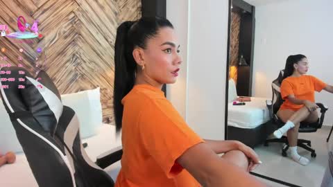 D A N A  online show from 05.19.26