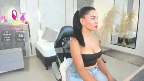 D A N A  online show from 07.15.26