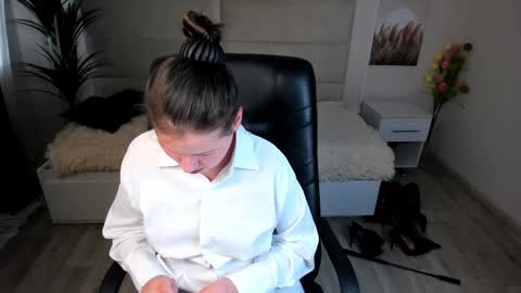 Snapshot of dana_dom chatting on 02.09.25 Dana Dom online show from 02.09.25