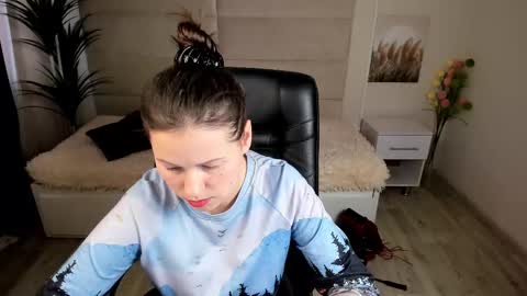 Snapshot of dana_dom chatting on 02.24.25 Dana Dom online show from 02.24.25