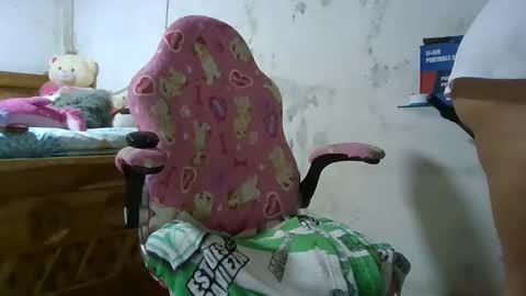 danae01 online show from 04.19.26