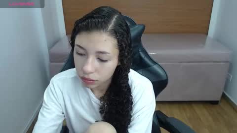 Snapshot of danatella_a chatting on 12.21.25 Danatella online show from 12.21.25