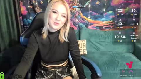 dances_queen online show from 02.13.26