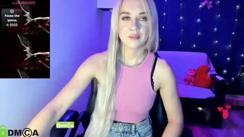 dances_queen online show from 07.06.26