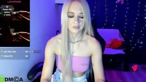 dances_queen online show from 07.17.26