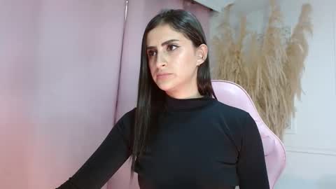 Danella Houston online show from 05.02.26