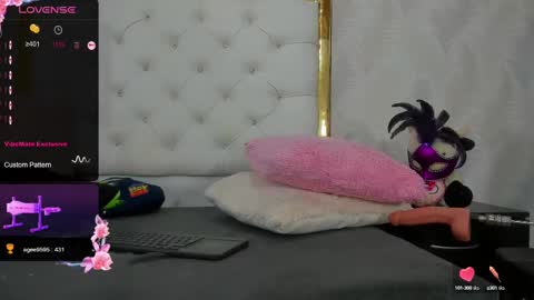 Snapshot of dani_ary chatting on 03.04.25 DANI online show from 03.04.25