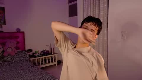 Snapshot of dani_dancer chatting on 02.01.26 Dani Dancer online show from 02.01.26