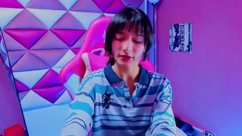 Snapshot of dani_dream chatting on 10.03.25 dani_dream online show from 10.03.25