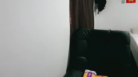 dani y jocelyn online show from 11.27.25