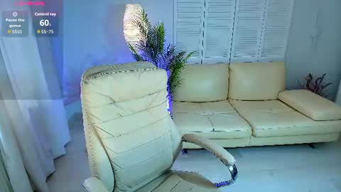 dani_kittys online show from 06.15.26