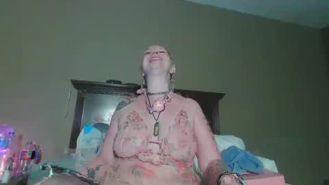 Snapshot of dani_rae27 chatting on 12.11.24 Wonder Lust online show from 12.11.24