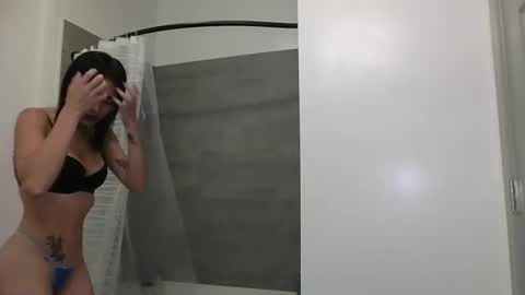 danidivina777 online show from 10.06.25