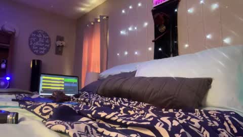 Dani Dragon online show from 12.31.24