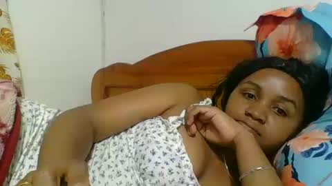 Snapshot of danie80704 chatting on 12.19.25 danie80704 online show from 12.19.25