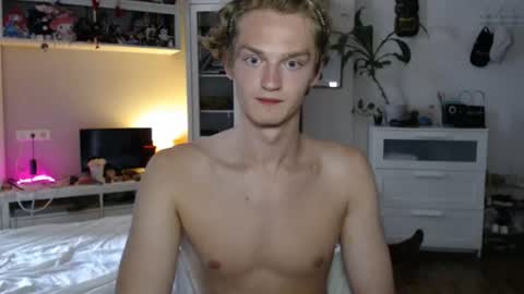 Snapshot of daniel_yumm chatting on 07.11.26 Daniel online show from 07.11.26