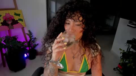 Snapshot of daniela_arenas chatting on 03.24.26 daniela_arenas online show from 03.24.26