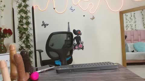 Snapshot of daniela_saenz_ chatting on 02.14.26 DANIELA online show from 02.14.26