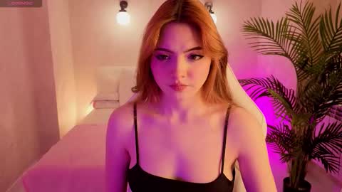 Daniela online show from 11.16.25