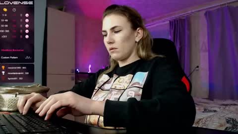 Snapshot of danielacooperx chatting on 01.26.25 Daniela Cooper online show from 01.26.25